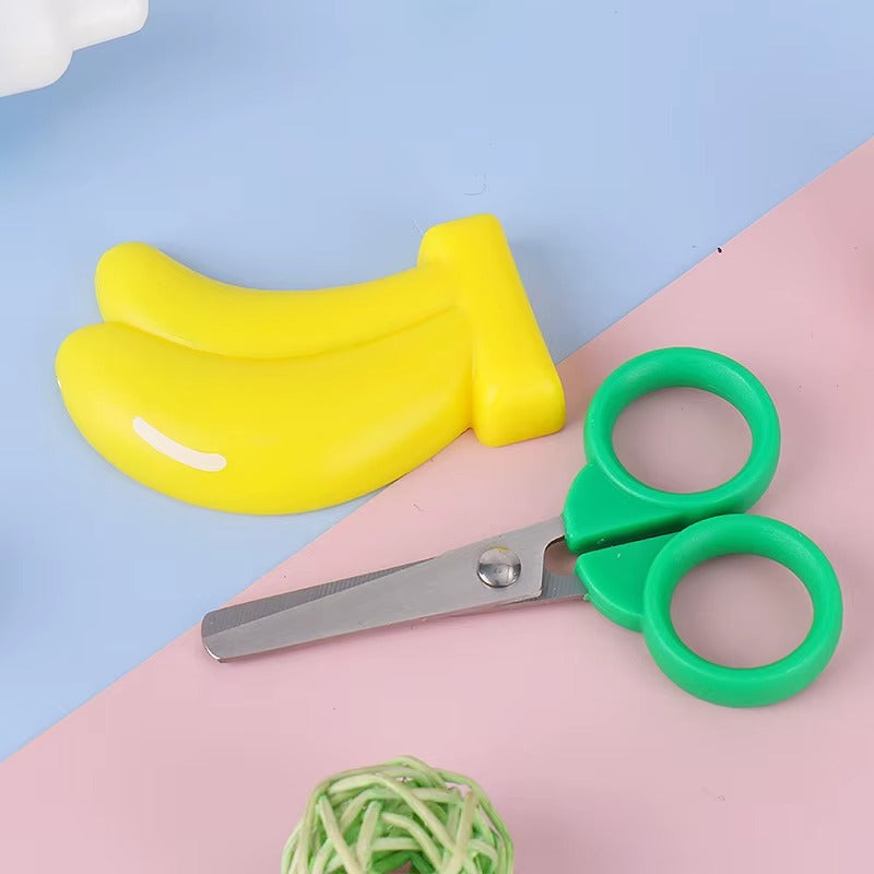 1 Pcs Cartoon Fruit Magnetic Tiny Scissors Child Manual Safety Paper Scissors Cute Strawberry Student Stationery