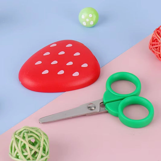 1 Pcs Cartoon Fruit Magnetic Tiny Scissors Child Manual Safety Paper Scissors Cute Strawberry Student Stationery